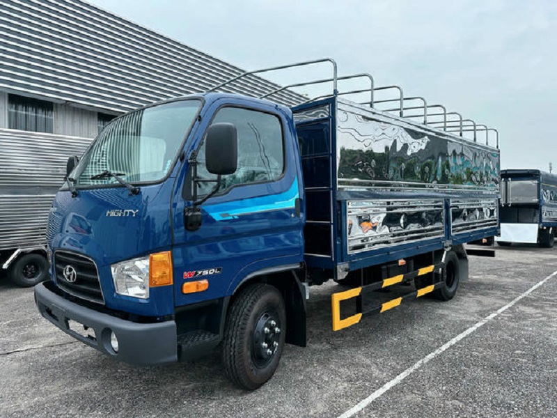 Hyundai Mighty W750L Thùng Bạt