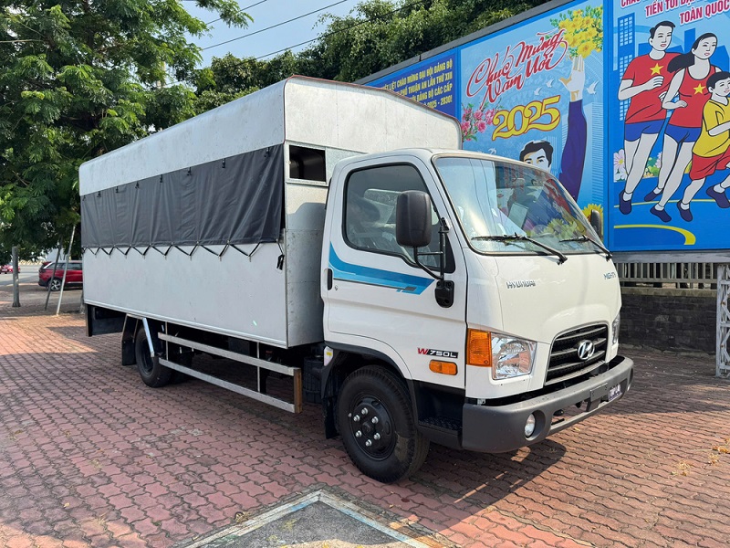 Hyundai Mighty W750L Thùng Tập Lái
